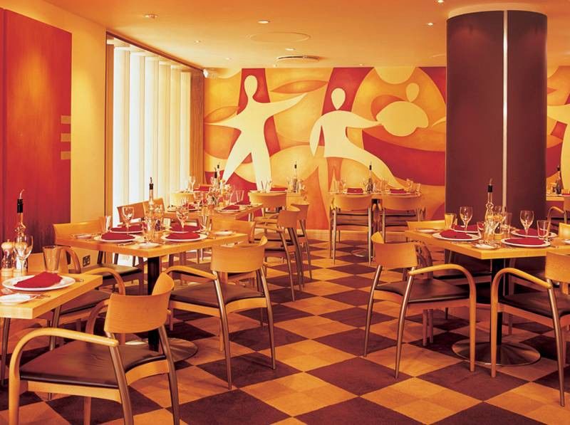 London - Heathrow M4,jct.4, An Ihg Hotel West Drayton (Middlesex)