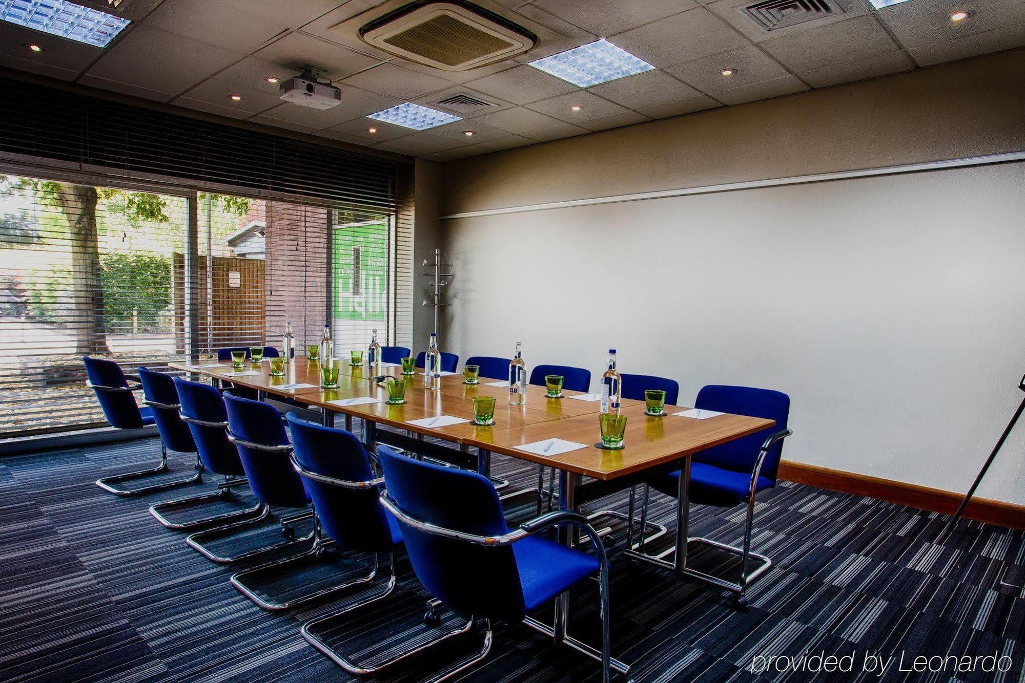 London - Heathrow M4,jct.4, An Ihg Hotel