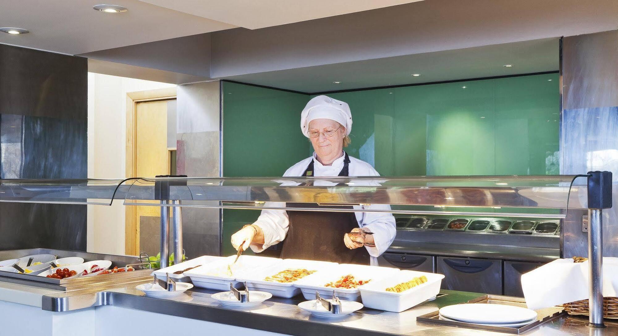 London - Heathrow M4,jct.4, An Ihg Hotel West Drayton (Middlesex)