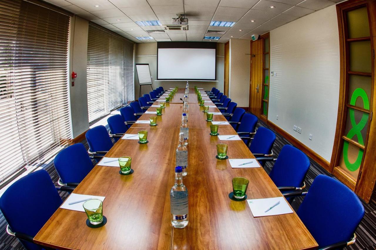 London - Heathrow M4,jct.4, An Ihg Hotel