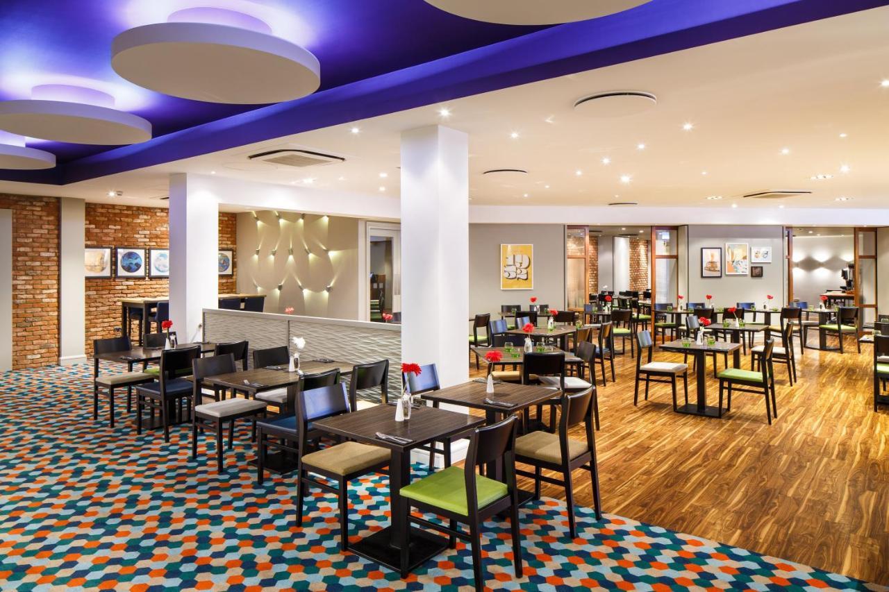 London - Heathrow M4,jct.4, An Ihg 4* West Drayton (Middlesex)
